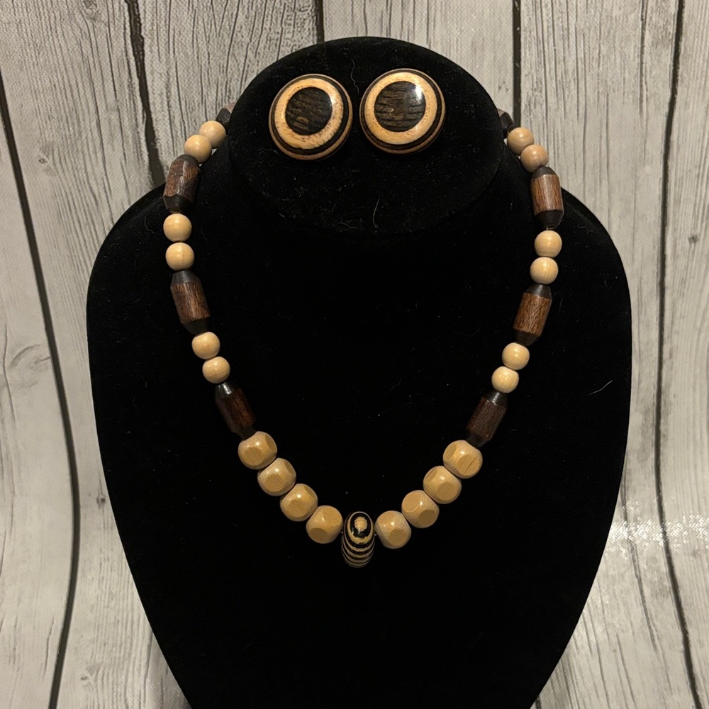 Elegant Wooden Bead Necklace and Earring Set clip on vintage